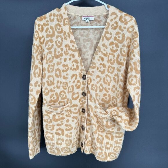 Andree By Unit Leopard Animal Print Button Up Cardigan Size Medium Women's - Picture 1 of 7